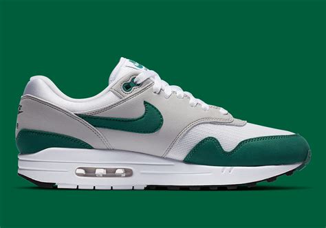 nike air grün remound|Green Air Max Shoes .